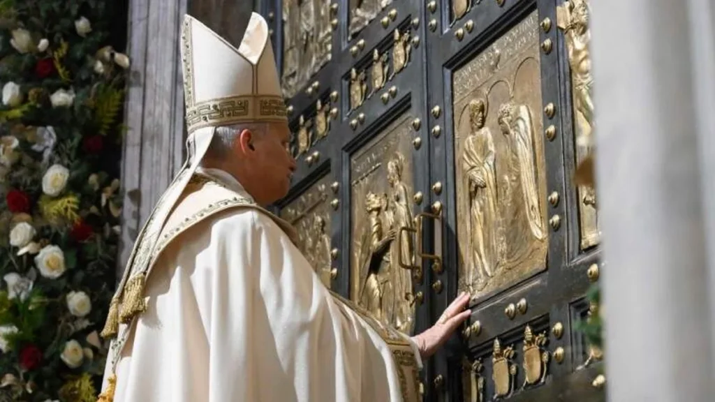 Imagem papa leao xiv fecha a porta santa da basilica de sao pedro do artigo Papa Leão XIV fecha a Porta Santa da Basílica de São Pedro