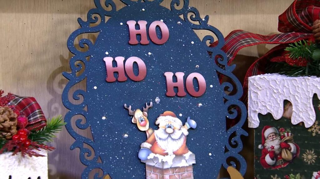 placa-natalina-ho-ho-ho-faça-você-mesmo (Reprodução / TV Aparecida)