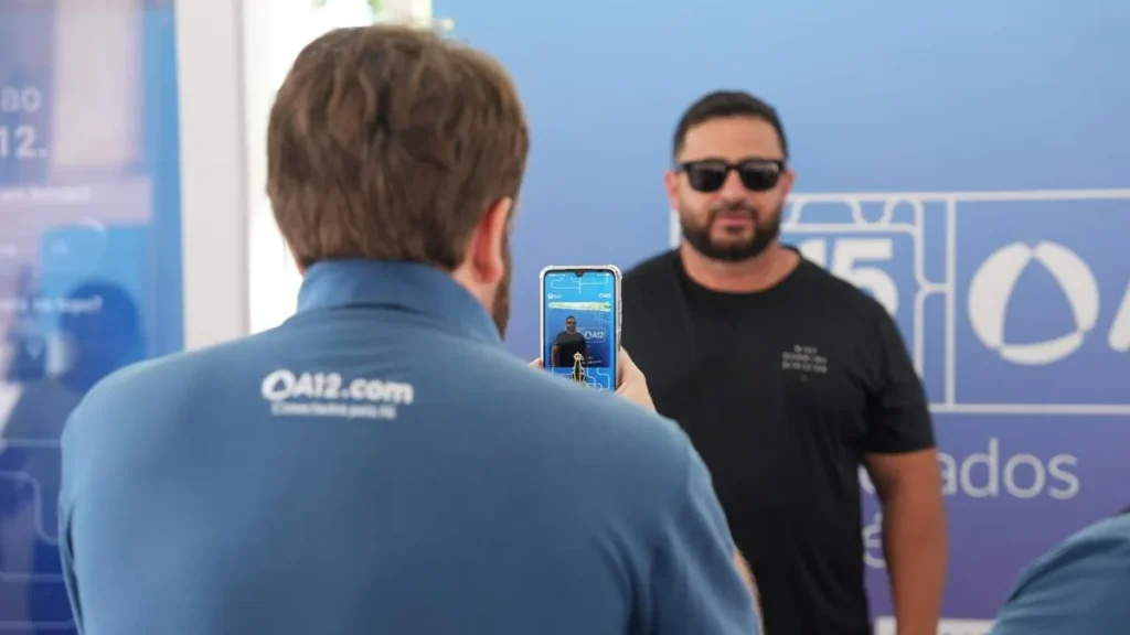 Imagem estande A12 romaria do terco dos homens do artigo A12 acolhe Homens do Terço com quiz e experiência digital