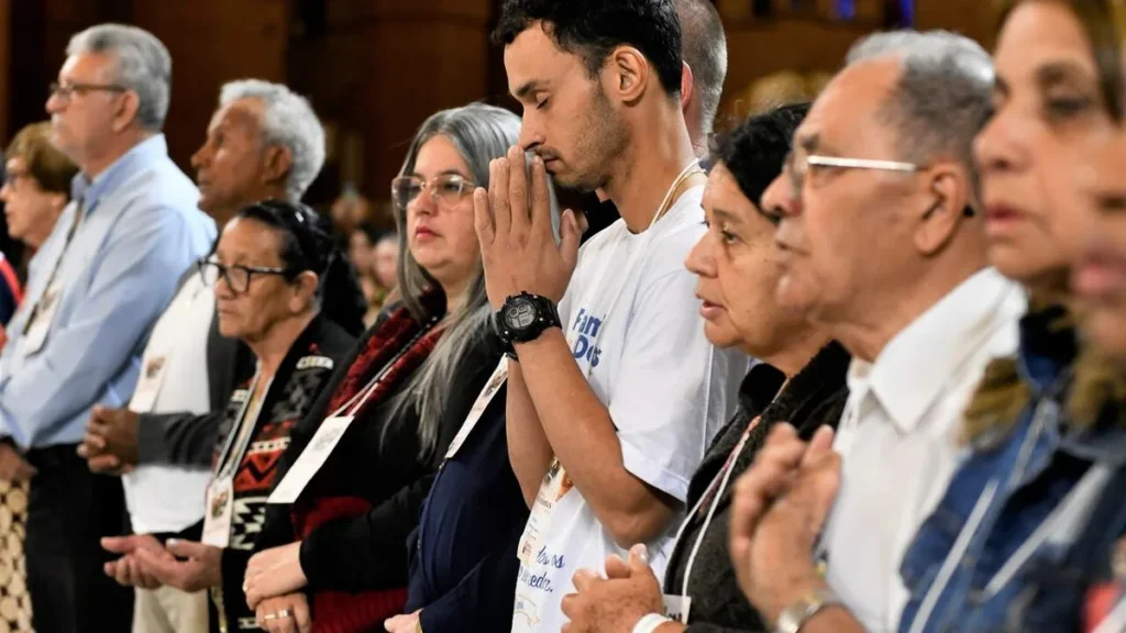 Imagem Leigos na Igreja do artigo O assunto é sinodalidade: o papel do leigo na Igreja