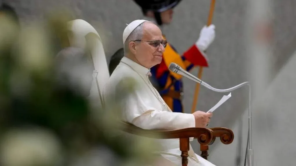 Imagem papa leao xiv em audiencia geral em 2026 do artigo Papa Leão XIV volta a pedir o fim da guerra no Irã