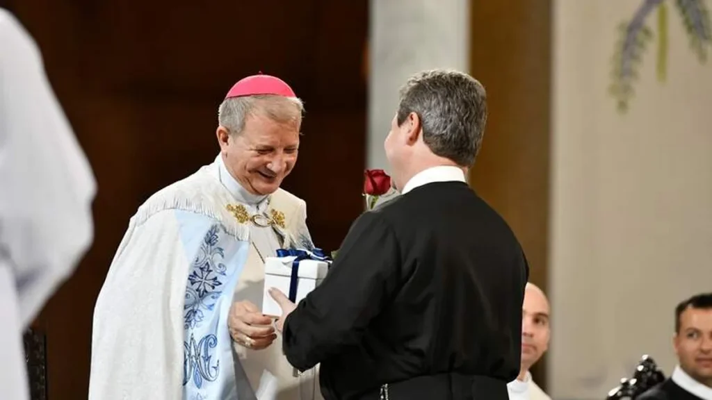 Imagem Dom Mario com o reitor do artigo Mensagem do Reitor do Santuário Nacional ao novo Arcebispo de Aparecida
