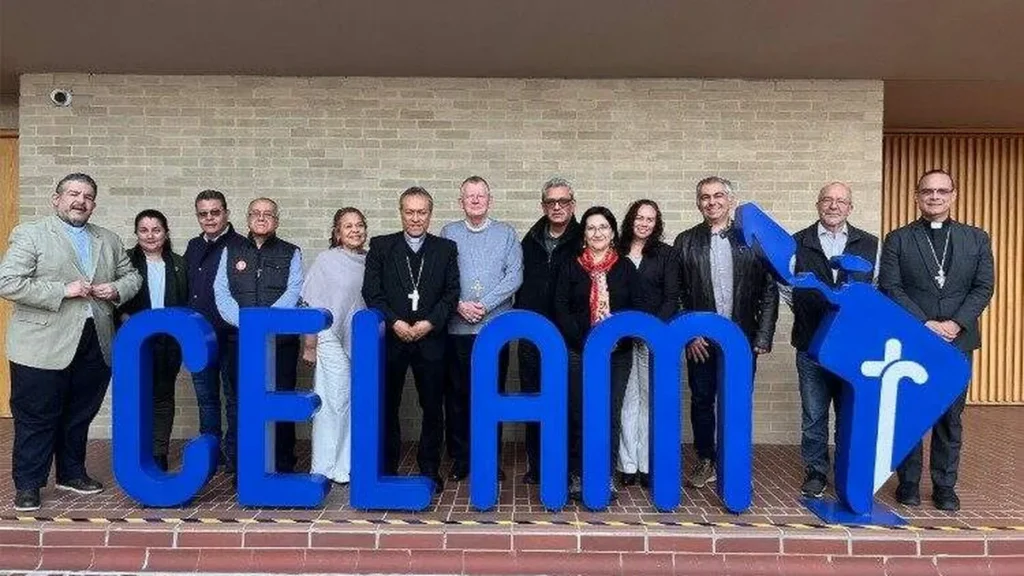 Imagem Membros da presidencia do CELAM do artigo Reunião avalia ações pastorais e operacionais do CELAM