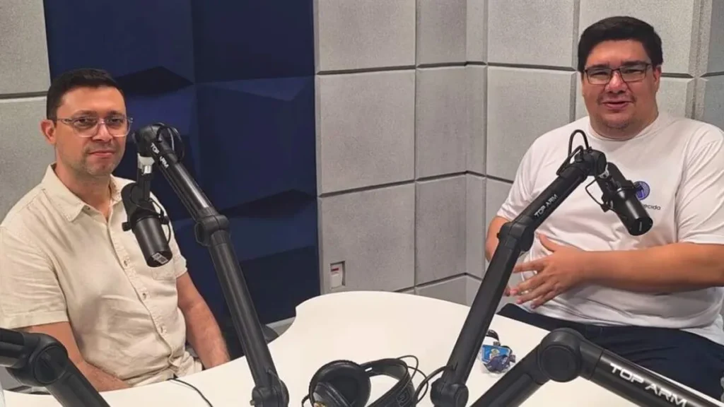 Imagem Pe. Andre Gustavo em entrevista a Radio Pop do artigo “Inspire-se”: Pe. André Gustavo estreia na Rádio Pop