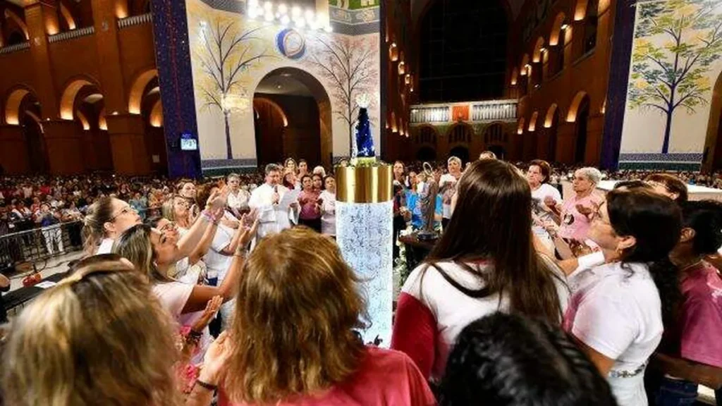 Imagem IMG REL TERCO DAS MULHERES do artigo Santuário Nacional acolhe 13ª Romaria do Terço das Mulheres