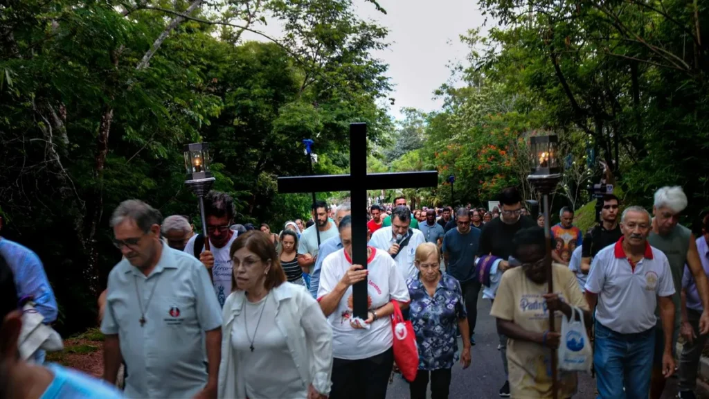 Imagem Via Sacra no Morro do Cruzeiro 5 do artigo Morro do Cruzeiro: um caminho que nos aproxima do Alto