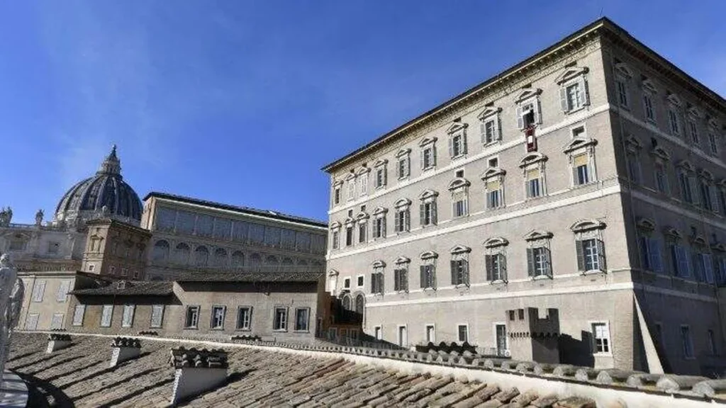 Imagem palacio apostolico no vaticano local onde o papa mora do artigo Papa Leão XIV assume apartamento no Palácio Apostólico