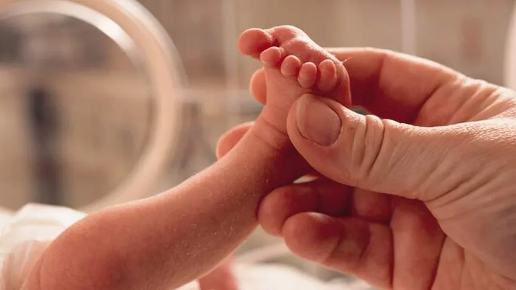 Imagem pes bebe getty images do artigo Entrevista: “A microcefalia tira o direito da criança de nascer?”