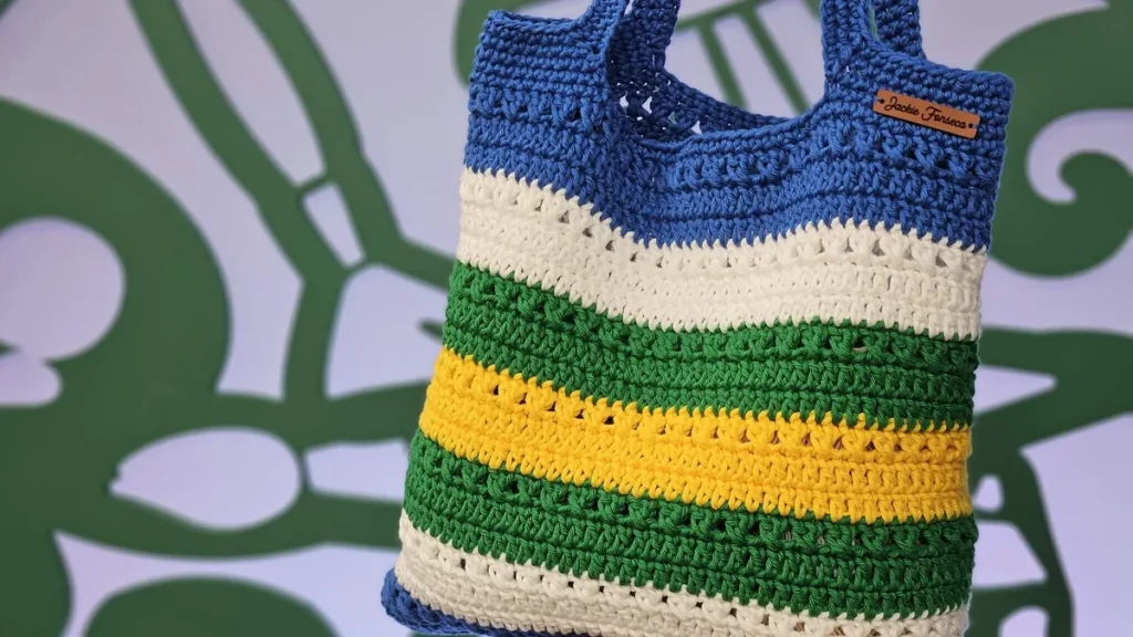 Imagem bolsa de croche da copa faca voce mesmo do artigo Bolsa do Brasil em Crochê - Faça Você Mesmo