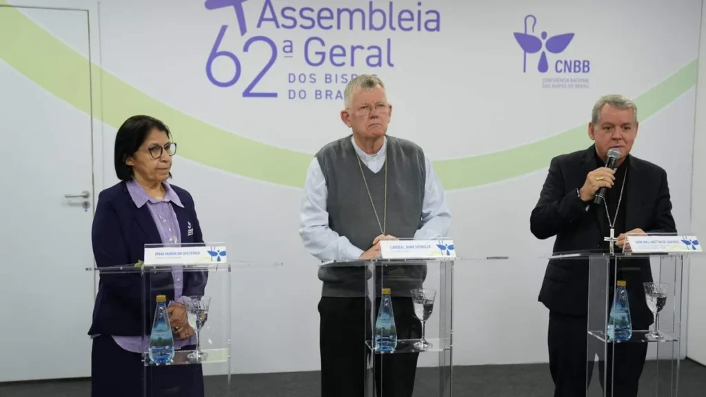 Imagem Ir Maria do Desterro dom Jaime Spengler e Dom Wellington do artigo Bispos do Brasil falam sobre a proteção de menores e vulneráveis