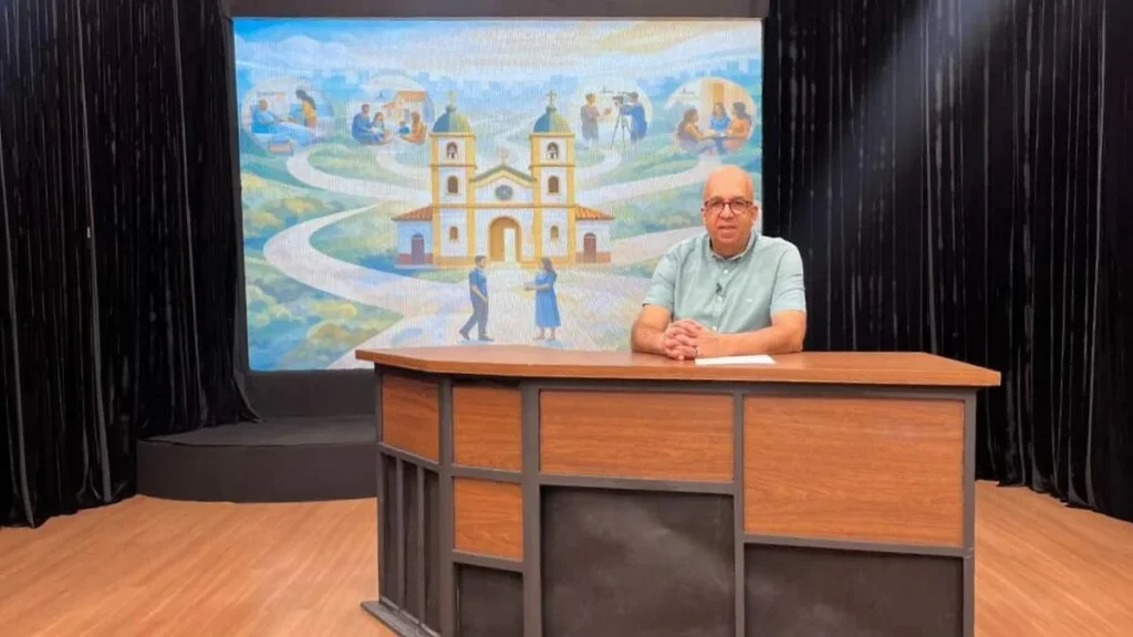 Imagem Padre mauro vilela by gabriela souza do artigo “Diálogos” reflete sobre temas ligados à formação