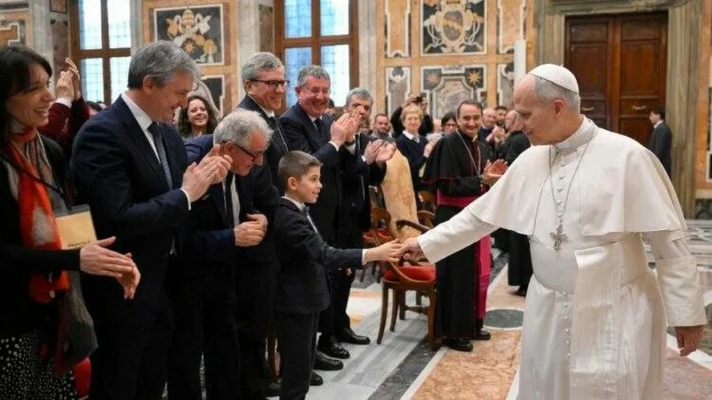 Imagem Papa Leao XIV em audi do artigo A dignidade comum dos Batizados à luz da Sinodalidade