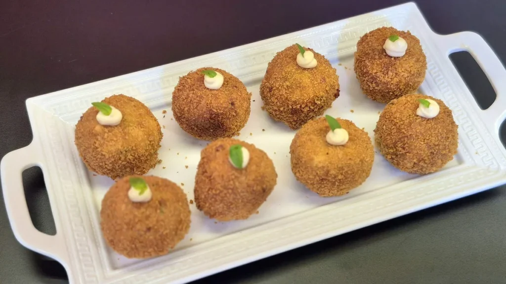 Imagem bolinho de cuscuz recheado sabor de vida do artigo Bolinho de Cuscuz Recheado – Sabor de Vida