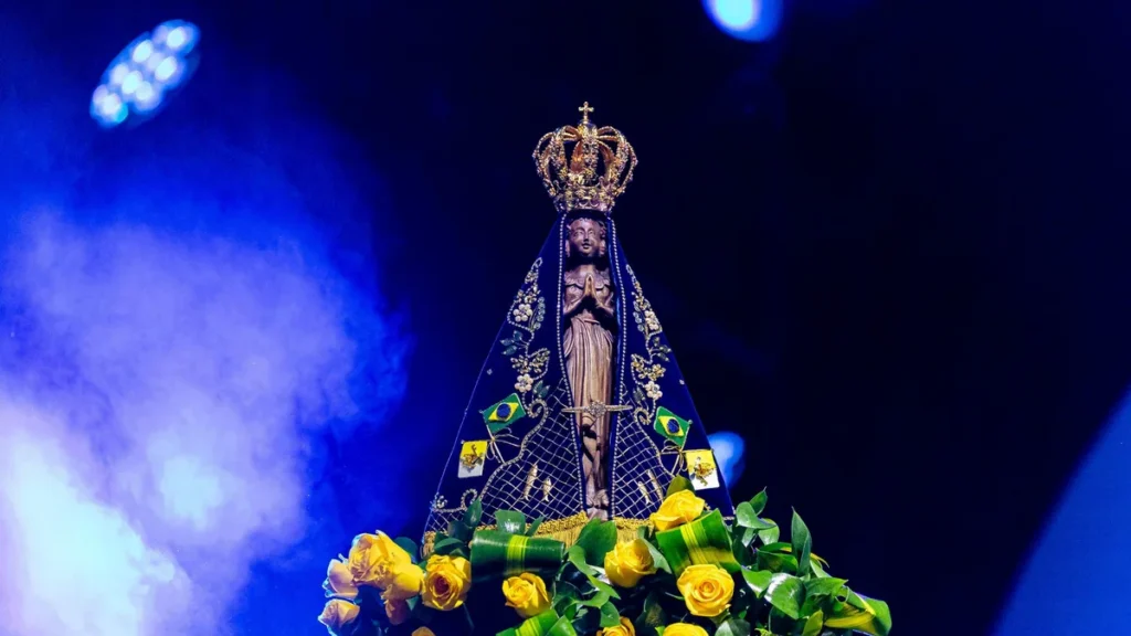 Imagem nossa senhora aparecida do artigo Salve Rainha: a vós suspiramos neste vale de lágrimas