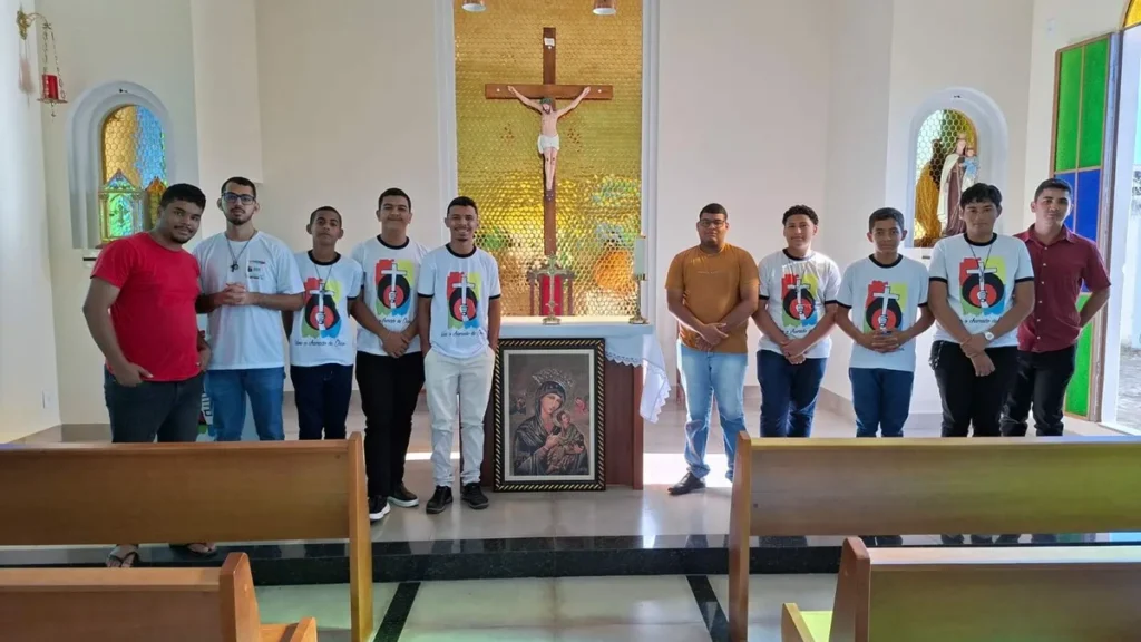 Dez jovens participam de encontro vocacional em Bom Jesus da Lapa (BA).