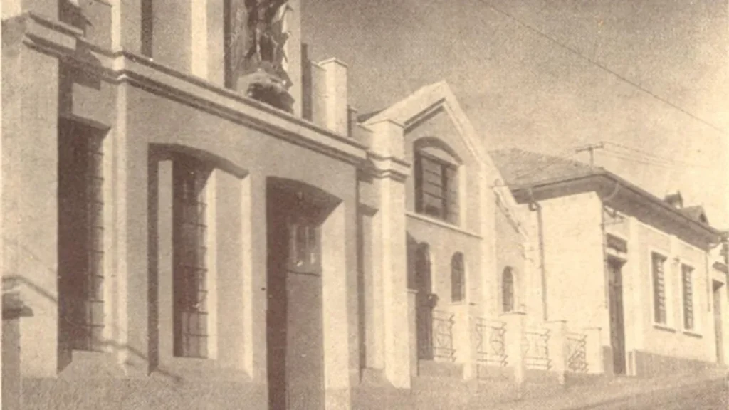 Imagem Oficina de Artes Sacras onde o Museu Aparecida foi instalado inicialmente do artigo 7 décadas de história: fundação do Museu Nossa Senhora Aparecida