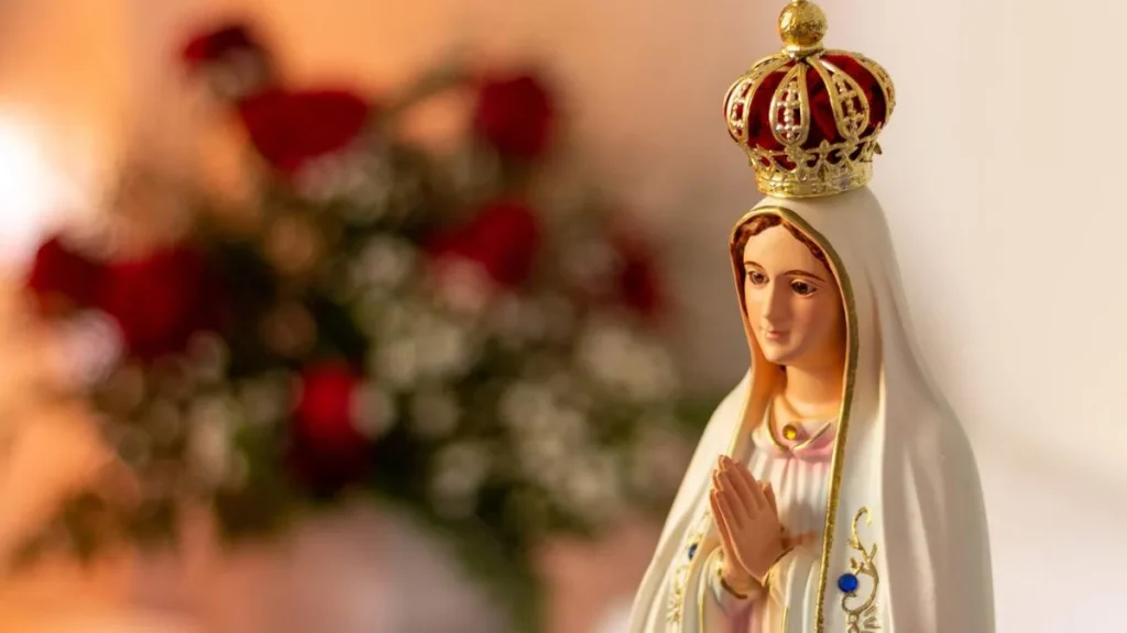 Imagem nossa senhora de fatima do artigo Saiba como rezar a Novena de Nossa Senhora de Fátima