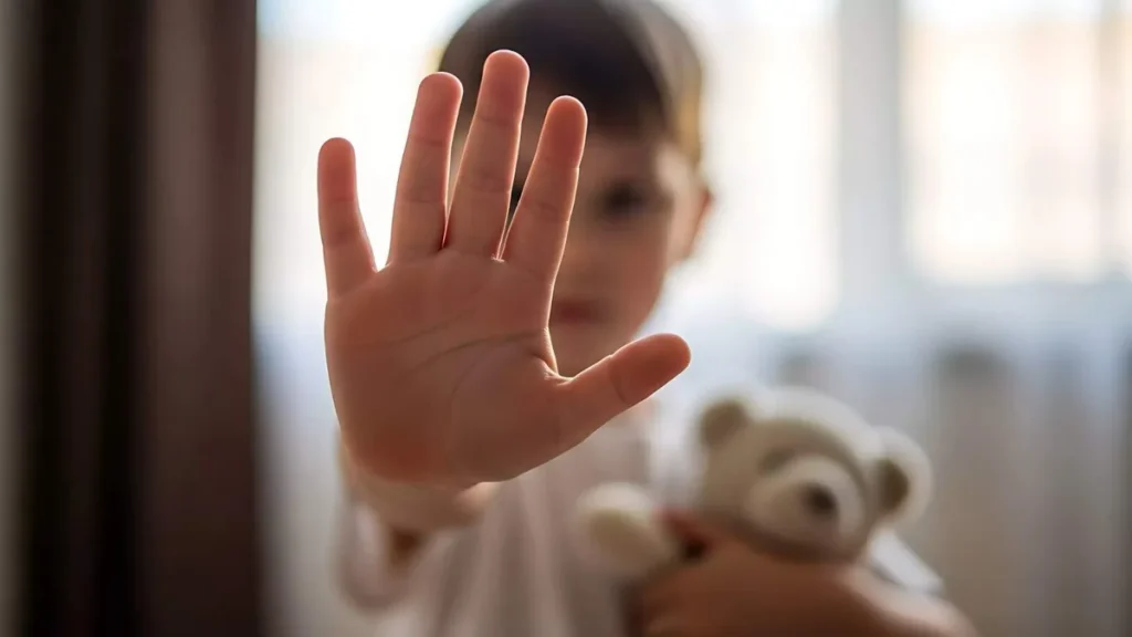 Imagem Nao ao abuso infantil maio laranja do artigo Entrevista no JR alerta sobre abuso infantil e canais de denúncia