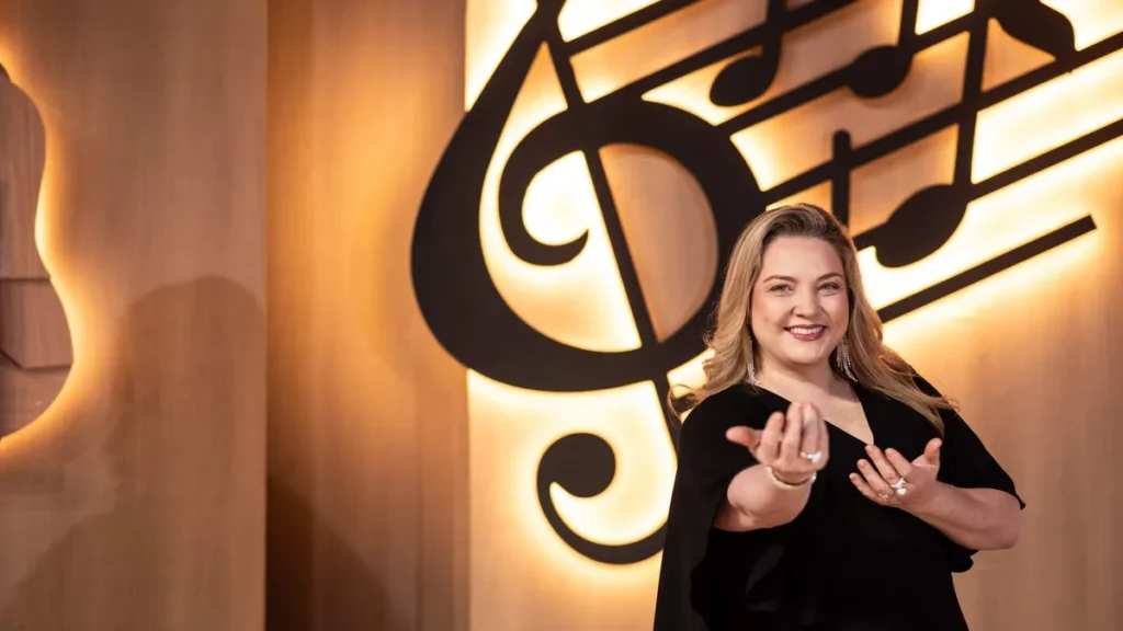 Imagem Mariangela Zan Davi Barbosa TV Aparecida 1 do artigo Aparecida Sertaneja tem noite de nostalgia com grandes nomes da música